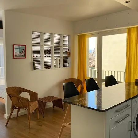 Apartment Bright Studio In Downtown